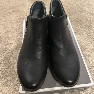 DANSKO Miki Bootie size 40 / Black NWT